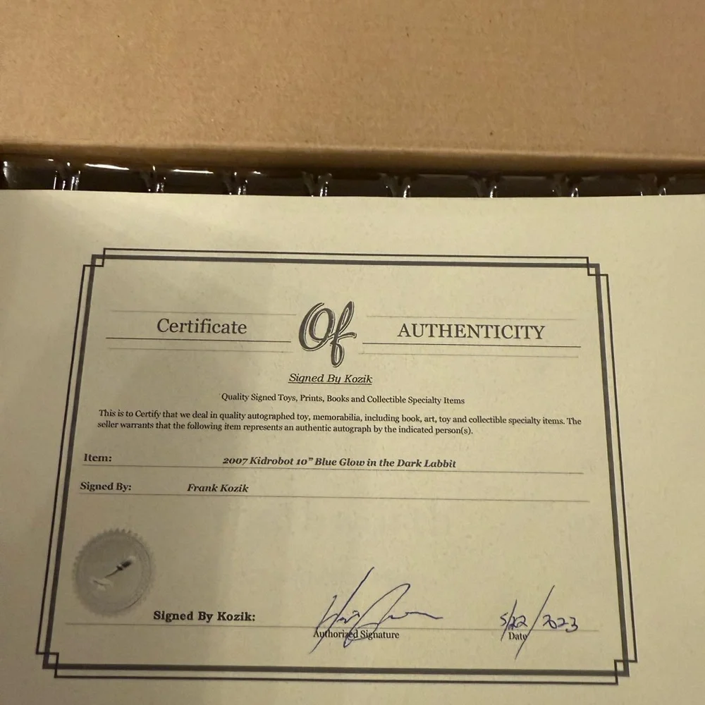 Frank Kozik SIGNED Kidrobot 10" Blue Labbit - Picture 7 of 11